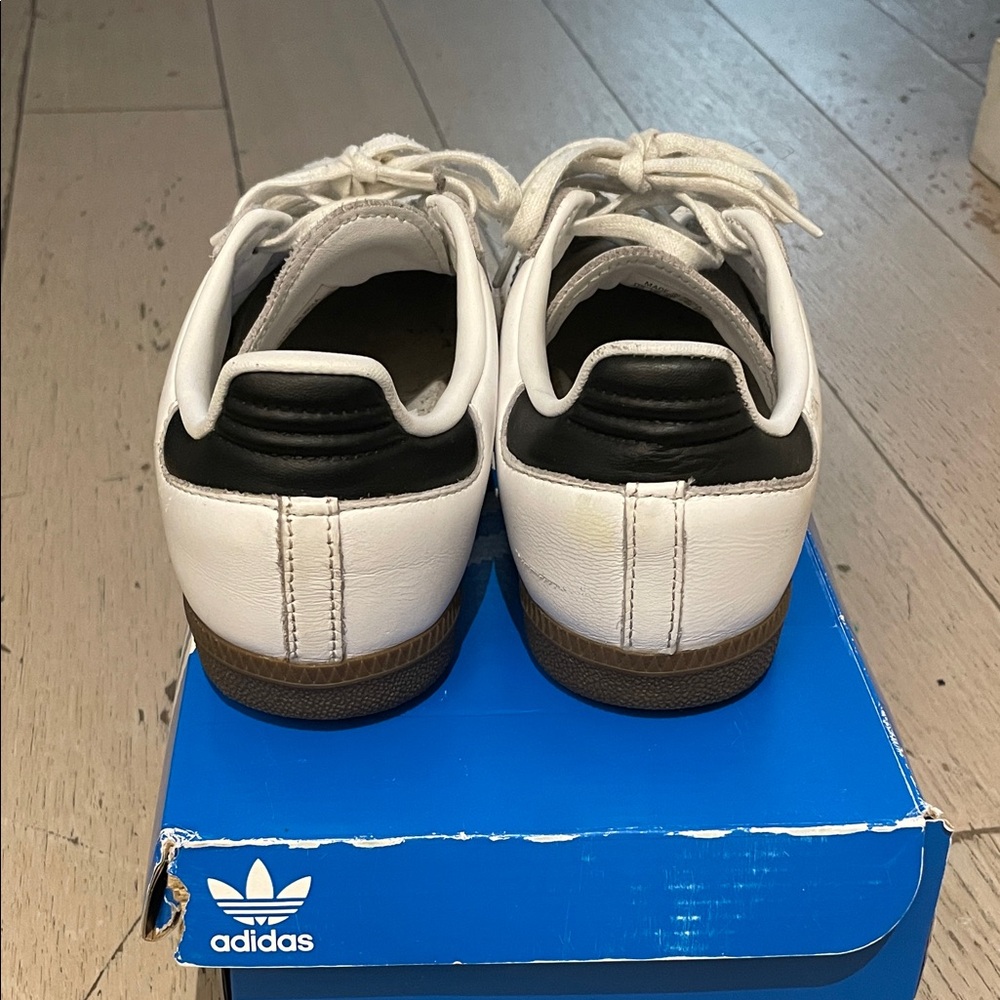 Adidas Samba OG White and Black Shoes - Picture 4 of 6
